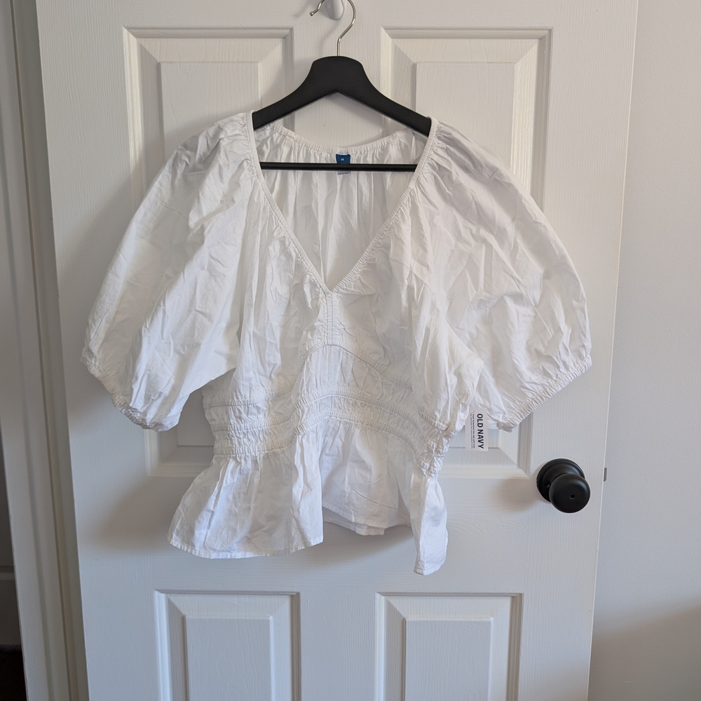 NWT Old Navy White V-Neck Puff Sleeve Peasant Style Peplum Blouse